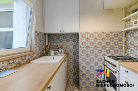 Atrakcyjna kawalerka z wydzieloną sypialnią